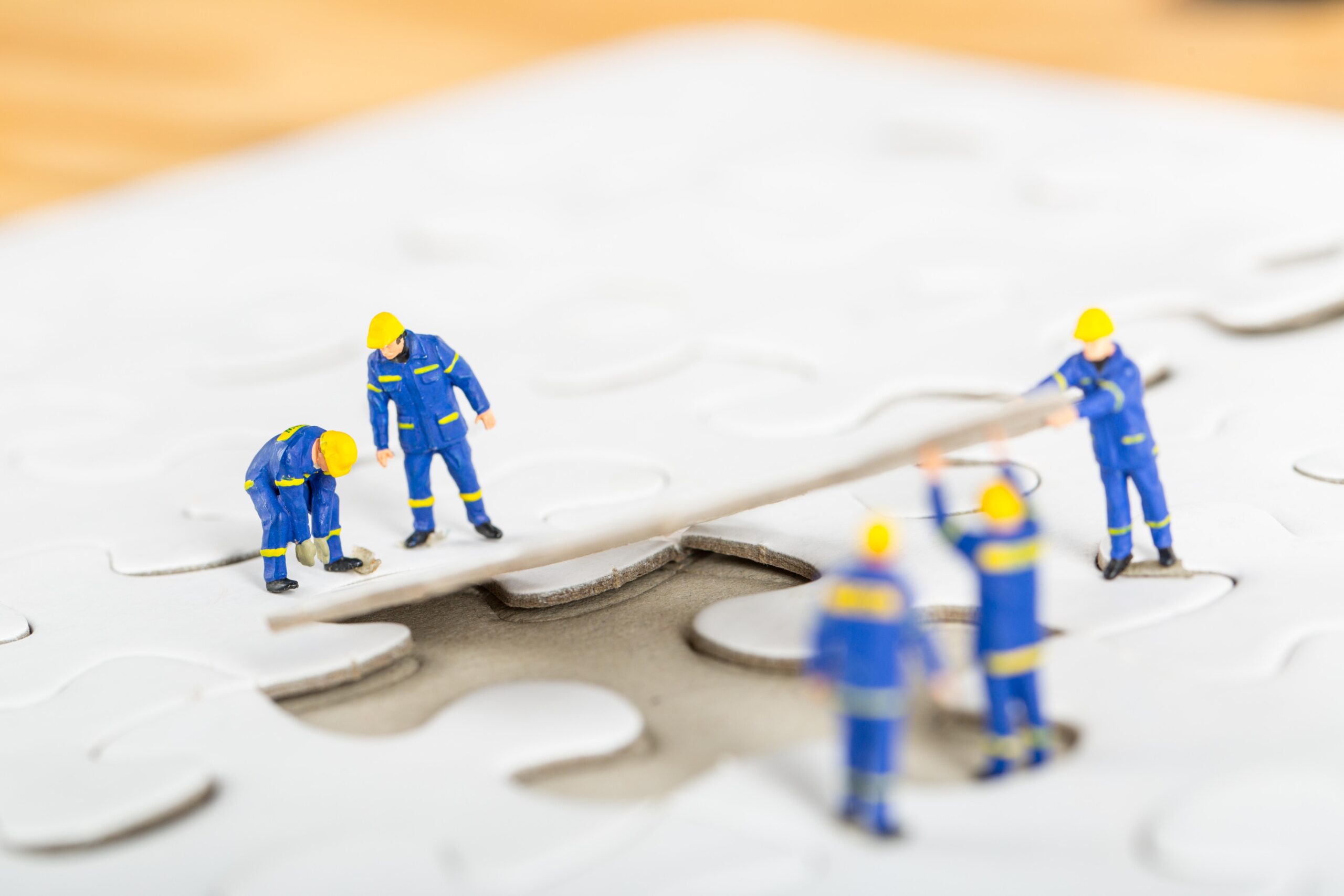 Start up your business idea of Engineer team with jigsaw puzzle.